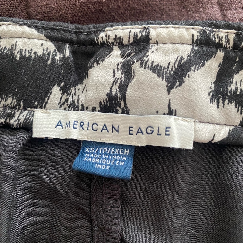 American Eagle Black & White Floral Mini Skirt with Lace Trim - Picture 4 of 4